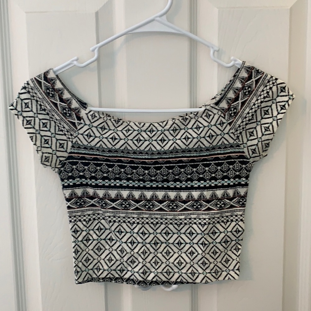 Crop top shirt